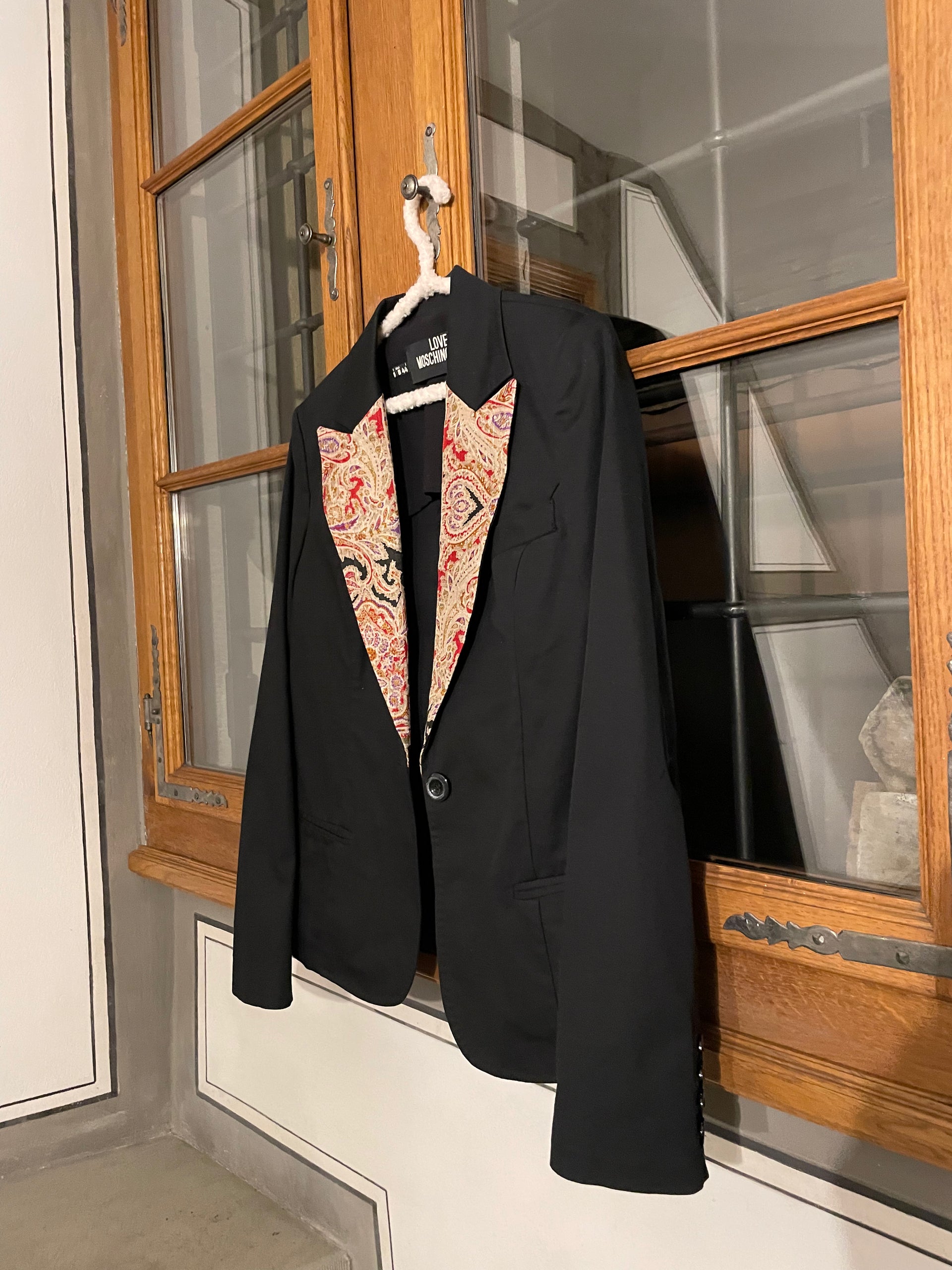 【送料&関税込】Moschino Black Polyester Blend Blazer IMG_0483.heic?v=1693773609&